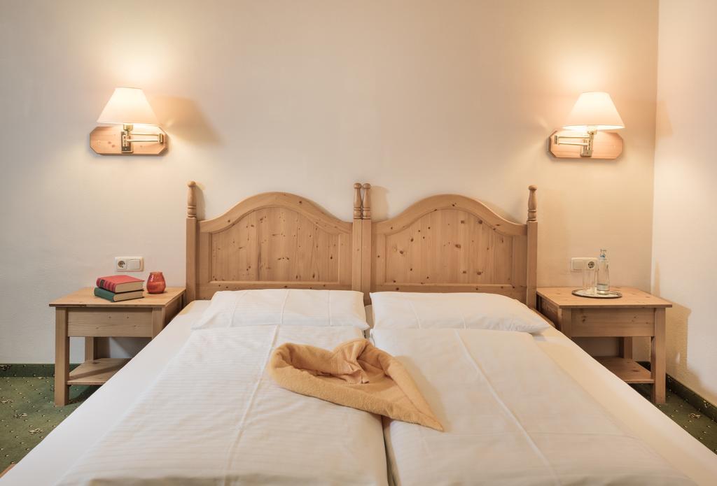 Aurora Appartements Inklusive Freiem Thermeneintritt 巴特霍夫加施泰因 客房 照片