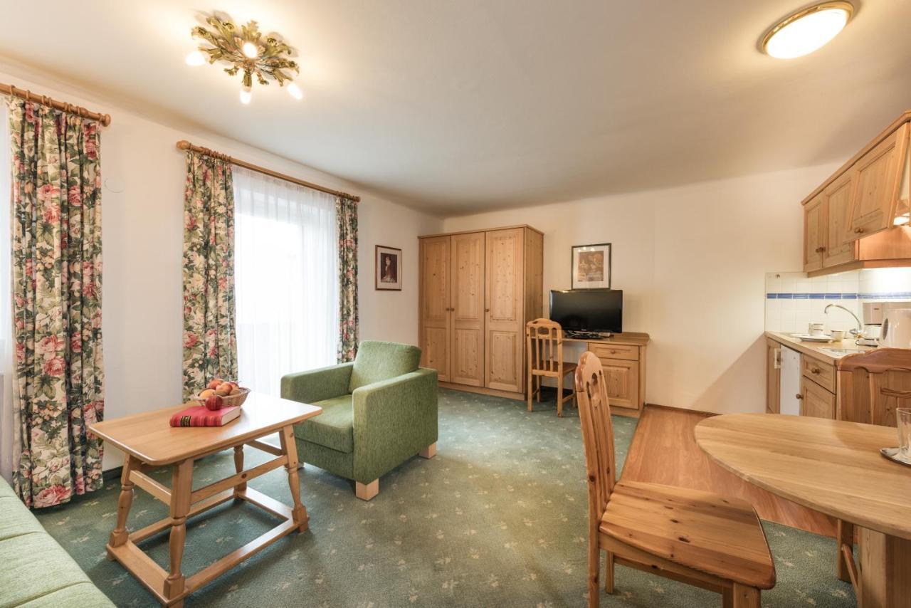 Aurora Appartements Inklusive Freiem Thermeneintritt 巴特霍夫加施泰因 外观 照片