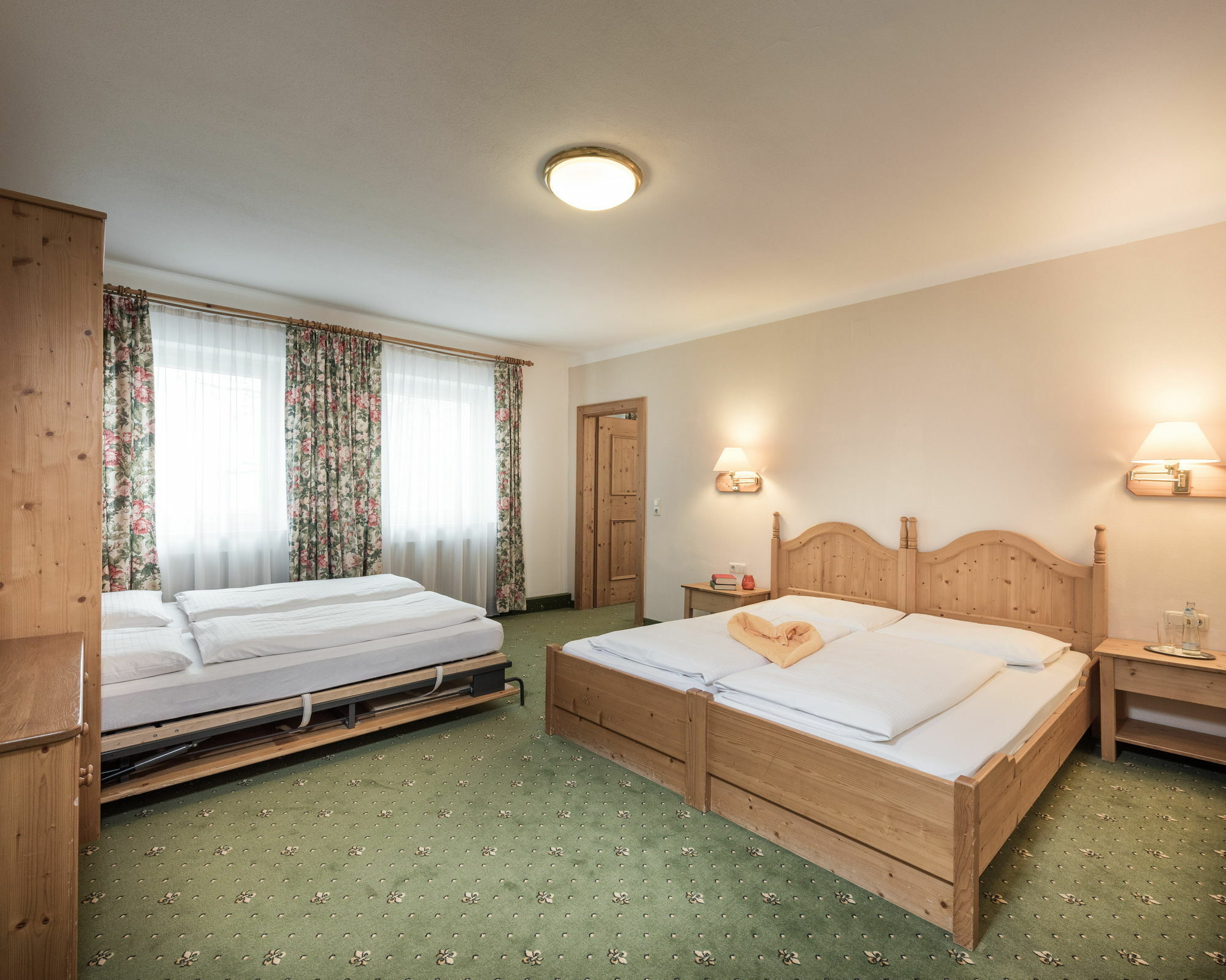 Aurora Appartements Inklusive Freiem Thermeneintritt 巴特霍夫加施泰因 外观 照片