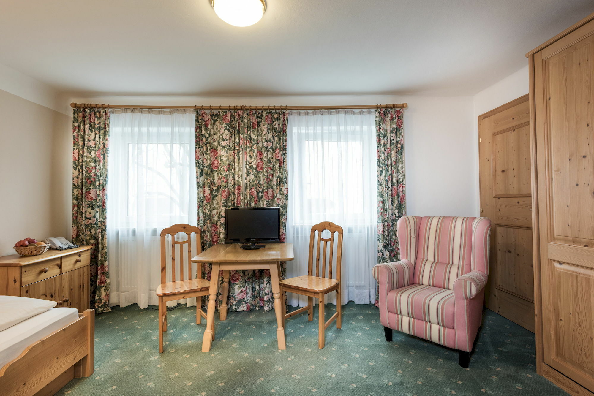 Aurora Appartements Inklusive Freiem Thermeneintritt 巴特霍夫加施泰因 外观 照片